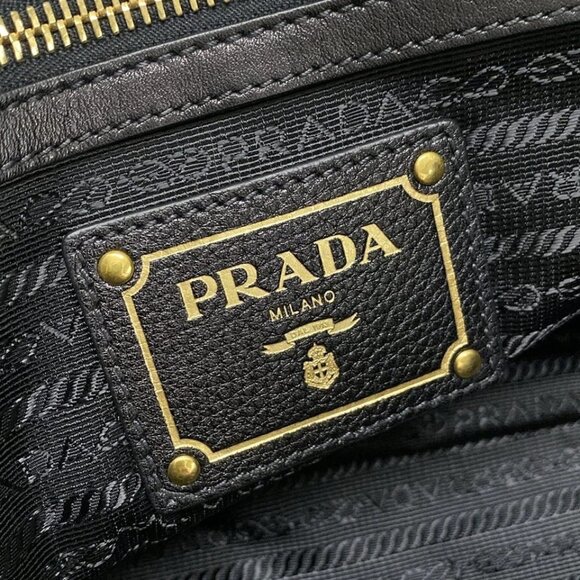 PRADA - Black Leather Tote Bag 666-050225 - Picture 13 of 14